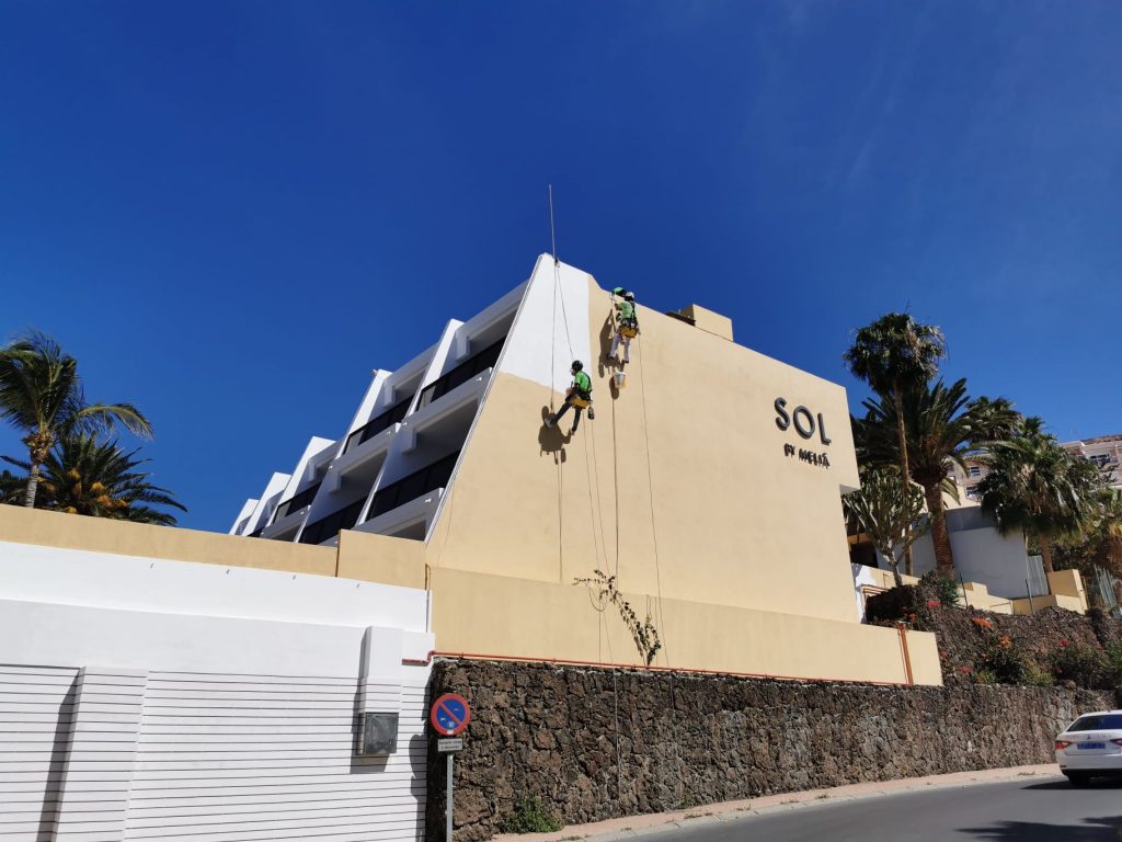 Empresa rehabilitación turística Gran Canaria.